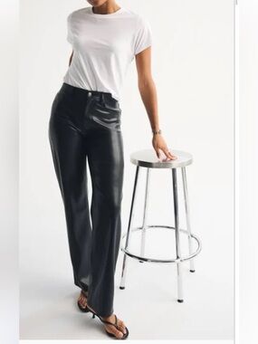 AE American Eagle Stretch High-Waisted Stovepipe Black Faux Leather Pants New